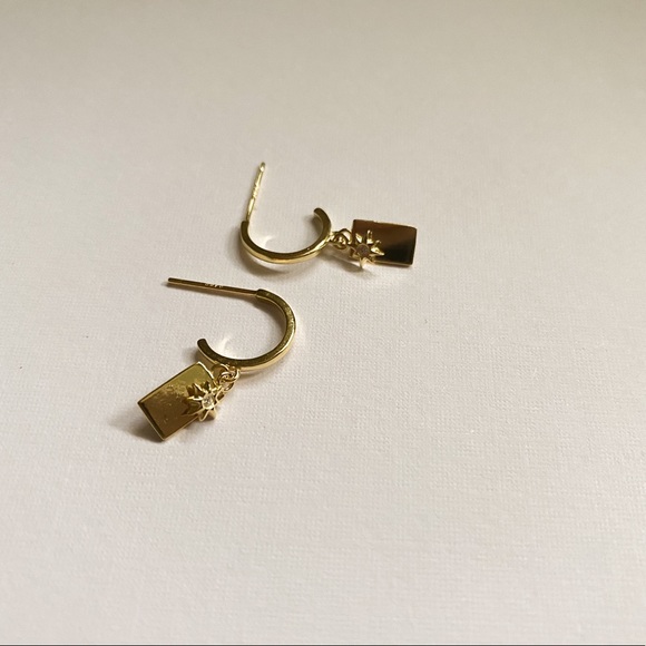 Star Pendant 18K Gold Plated Semi-Hoops - Picture 4 of 4